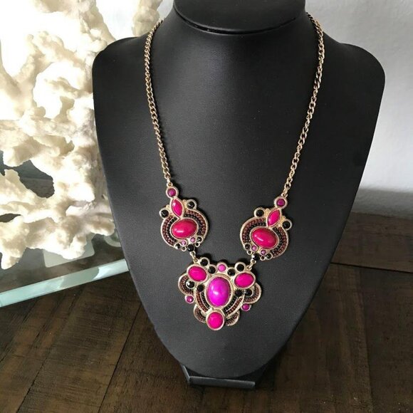 Francesca's Collection Fuchsia & Black Statement Necklace – Gold Tone Vintage St - Picture 3 of 7